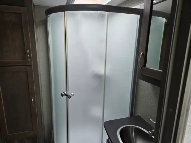 2018 Sprinter 29 Ft T/A Travel Trailer 29FK - Photo 34