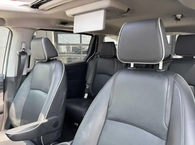 2023 Honda Odyssey Touring Auto 3rd Row Seat Sunroof Nav Leather - Photo 6