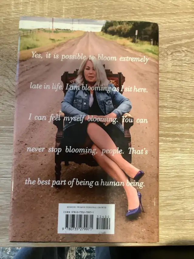 books 3 for 10 - Photo 2