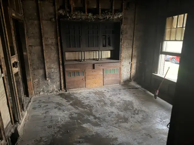 Painter / Demolition / Concrete Work – Toronto GTA – Free Est - Photo 2