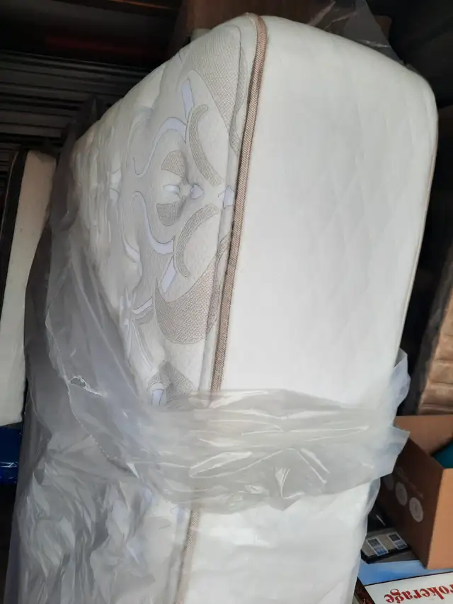 Queen, Double, and Single-size mattresses at excellent prices - Photo 3