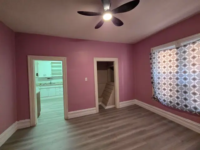 1 bedroom apartment on Selkirk Ave - Photo 3