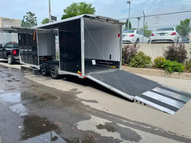 Leaving Alberta - Photo 2