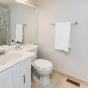 Private Room - May 1st - Photo 2