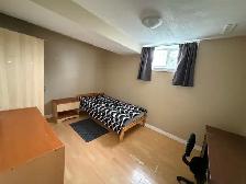 Spacious Room for rent in Forest Hieghts - Photo 3