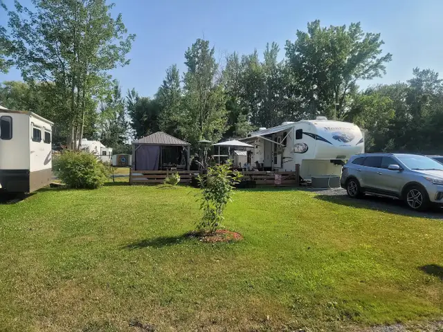 Terrains de camping à louer pour saison 2026 - Photo 5