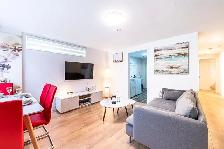 2 private rooms available, shared basement suite, female only - Photo 5
