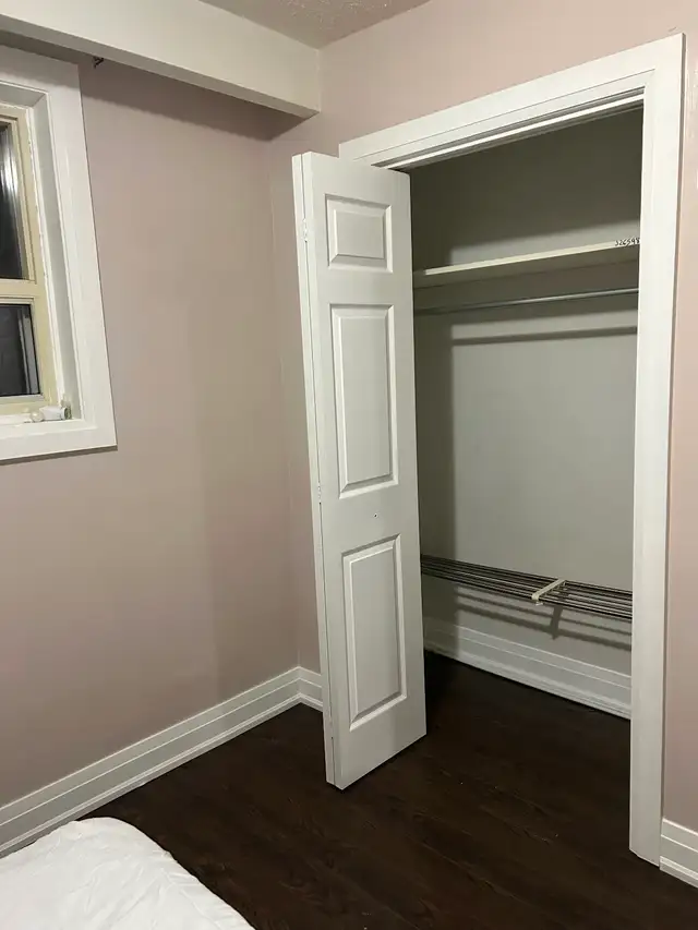 Mainfloor Room available for Rent - Photo 2