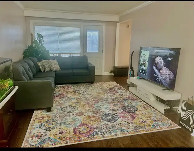 Mainfloor Room available for Rent - Photo 4