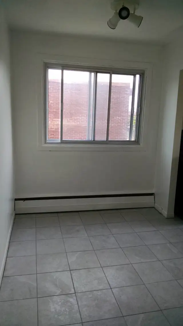 Ahuntsic, Terrasse Fleury, beau 3 ½, 1er juillet - Photo 2