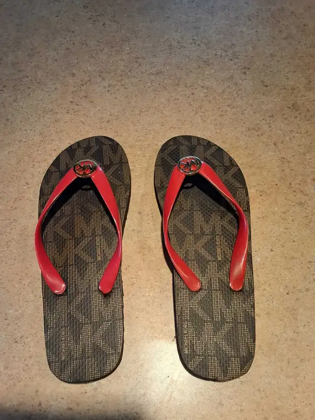 Sandales Michael Kors pour femme grandeur 9