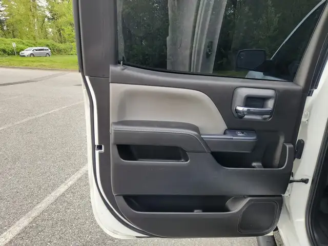 2015 GMC Sierra 2500HD WT - Photo 13