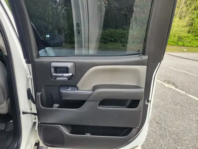 2015 GMC Sierra 2500HD WT - Photo 17