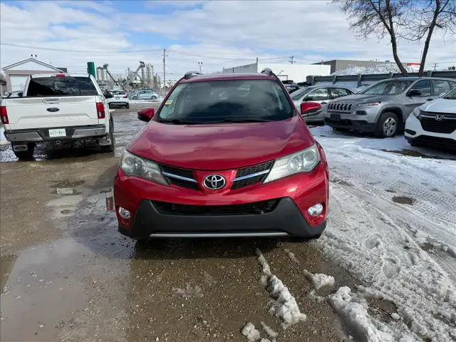 2015 Toyota RAV4 XLE AWD - Photo 2