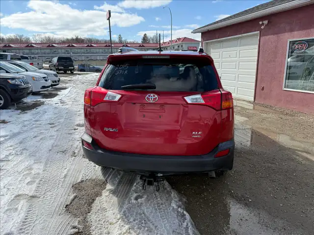 2015 Toyota RAV4 XLE AWD - Photo 4
