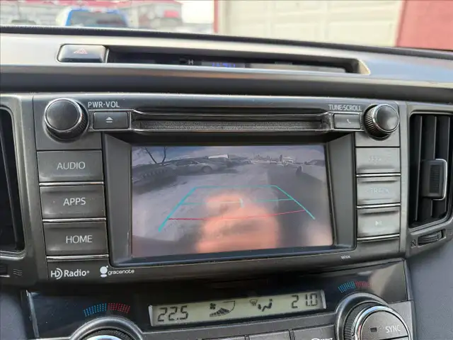 2015 Toyota RAV4 XLE AWD - Photo 12