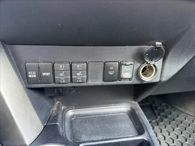 2015 Toyota RAV4 XLE AWD - Photo 14
