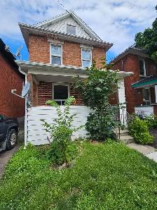 5 bedroom house for rent