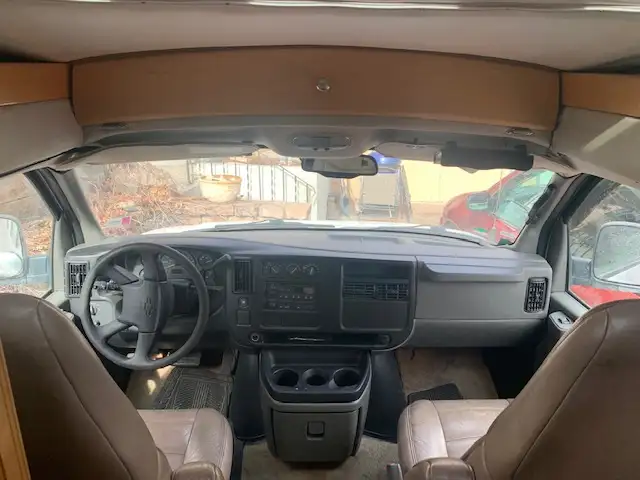 Super Chevy Roadtrek - Photo 4