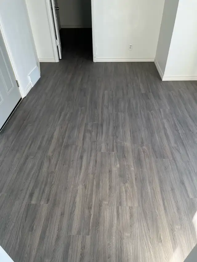 Pet Friendly One Bedroom Suite In Fourplex Available For Rent.