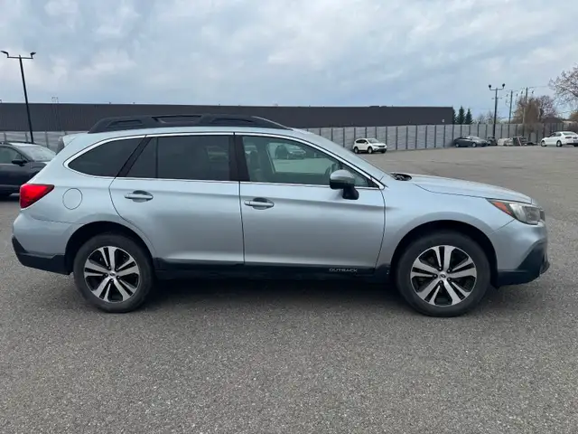 2018 Subaru Outback Limited // 2.5L, Navi, Cuir, Harman Kardon - Photo 4