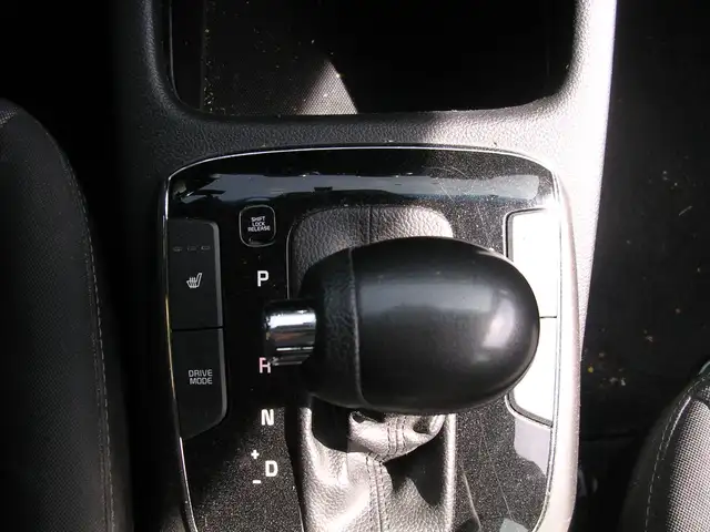 2018 Kia Forte LX - Photo 12