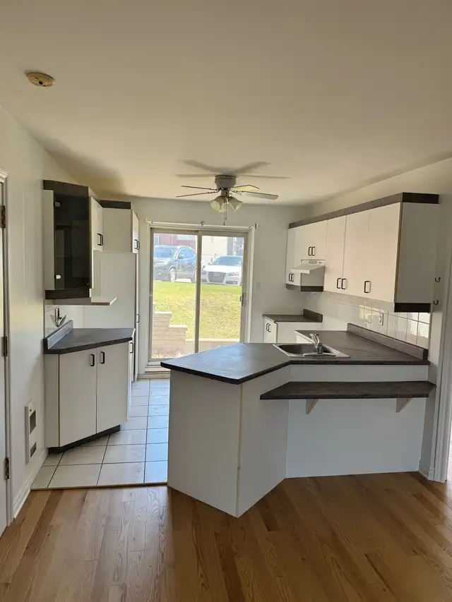 Condo 4½ rénové | St-Eustache | 1 599$ - Photo 6
