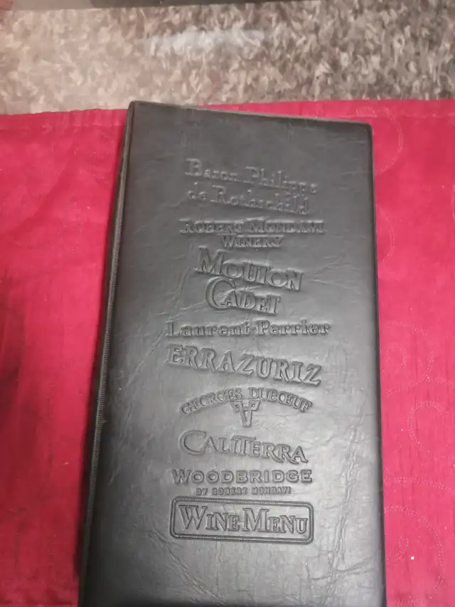 Leather wine binder