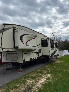 5th Wheel Trailer