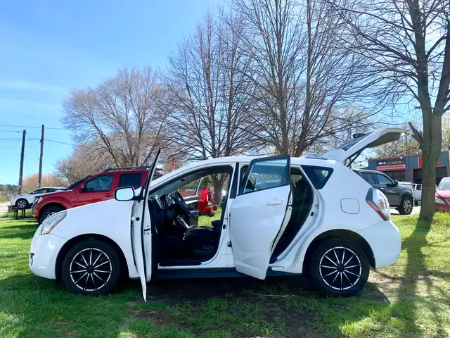 2009 Pontiac Vibe Toyota Matrix 1 Owner 130km - Photo 4