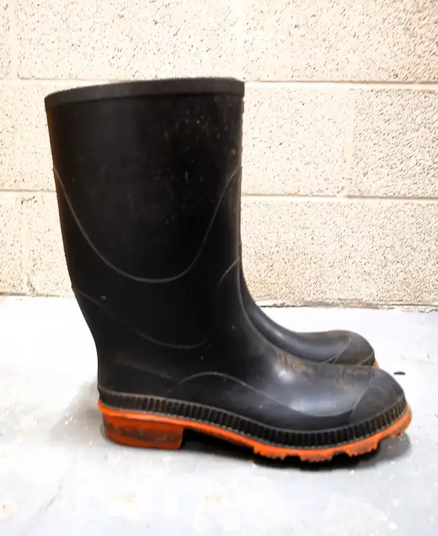 Long Rubber Boots - Photo 6