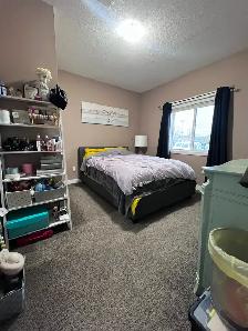 Unfurnished 2 Bed, 1 Bath ground level suite in 4-Plex - Photo 3