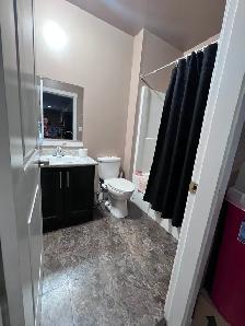 Unfurnished 2 Bed, 1 Bath ground level suite in 4-Plex - Photo 4