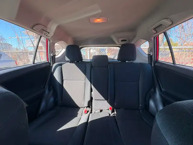 Toyota Rav4 2015 Automatique $13 995. Rusty 450-820-0550 - Photo 6