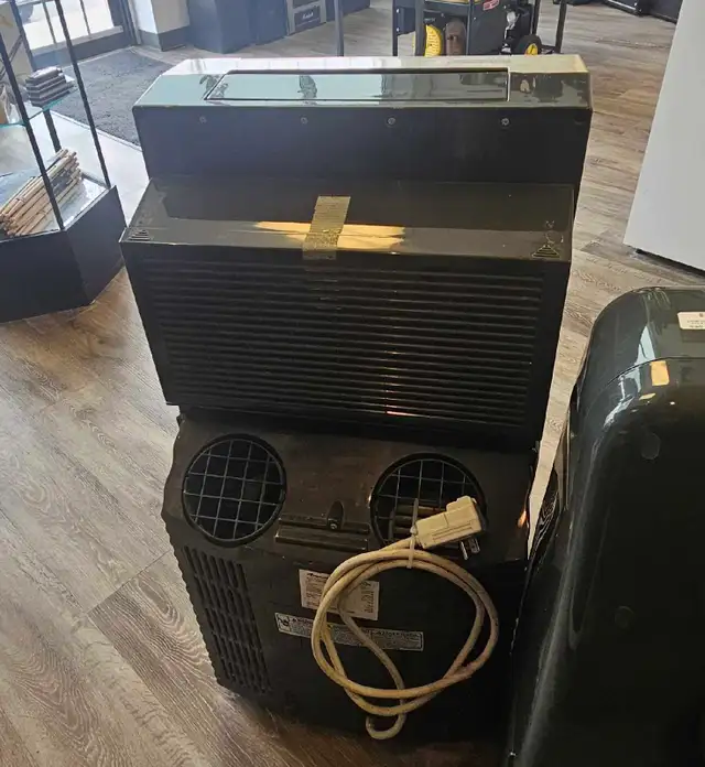 Danby Air Conditioner 8000 BTU - Photo 2