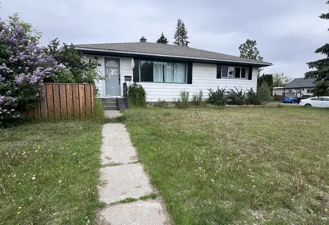 Unfurnished 4 bed, 2 bath house