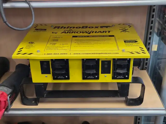 RhinoBox Power Center RB300ME-001 @ Cashopolis!!