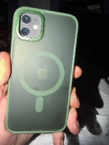 iPhone 12 - Photo 3