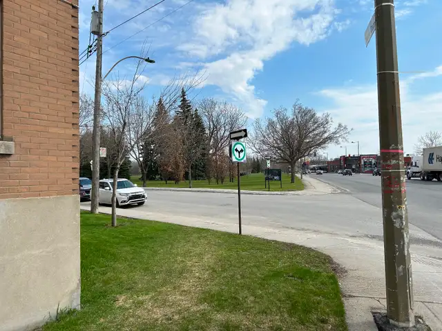 Logement à louer Montréal-Mercier 41/2 parc Belle Rive - Photo 8