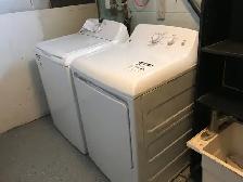 3 bed 2 bath 3 parking - Photo 3