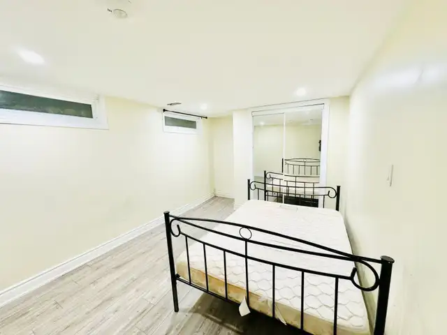 3 bed 2 bath 3 parking - Photo 9