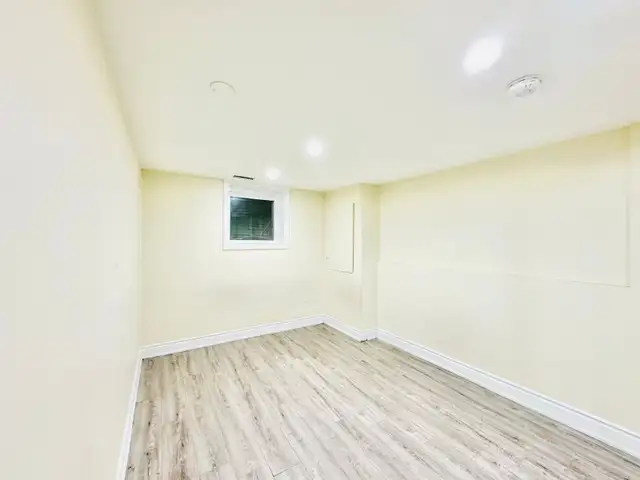 3 bed 2 bath 3 parking - Photo 13