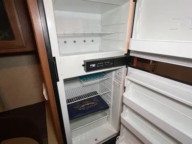 Family Double Bunk Travel Trailer - Photo 18