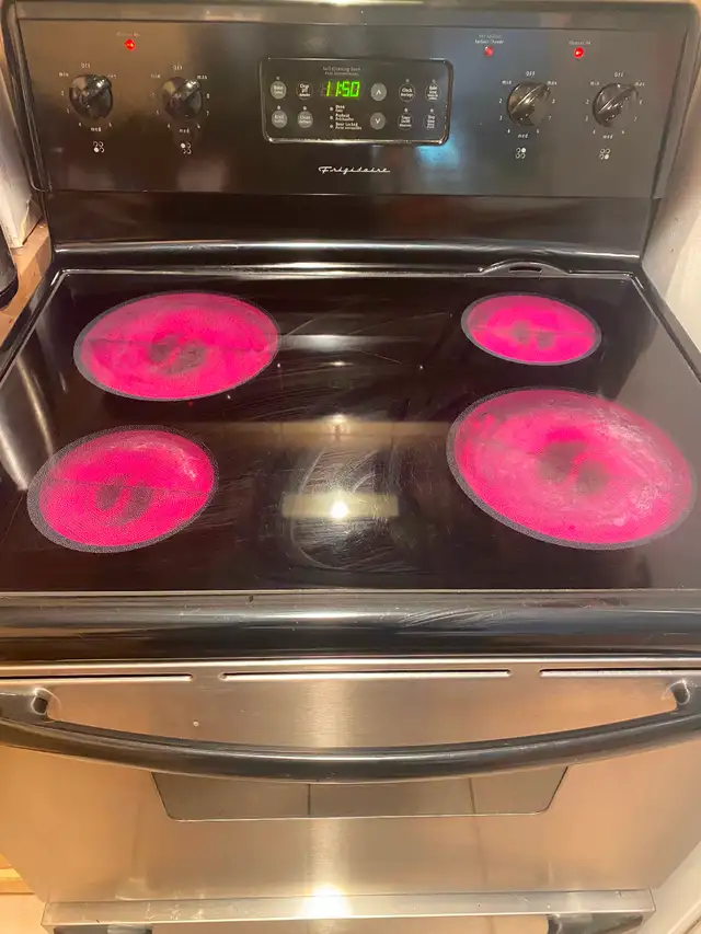 Frigidaire Electric Stove - Photo 2