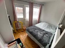 2 1/2 tout inclus, métro Jean-talon , 975$ meublé , 1er Juillet - Photo 4