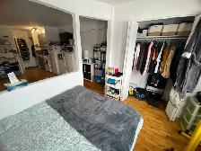 2 1/2 tout inclus, métro Jean-talon , 975$ meublé , 1er Juillet - Photo 5