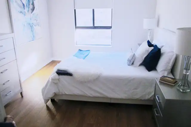 Beautiful 2 bdrm   Den to Rent at Bay Terrace Apartments! - Photo 3