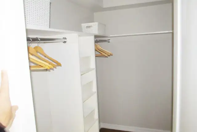 Beautiful 2 bdrm   Den to Rent at Bay Terrace Apartments! - Photo 7