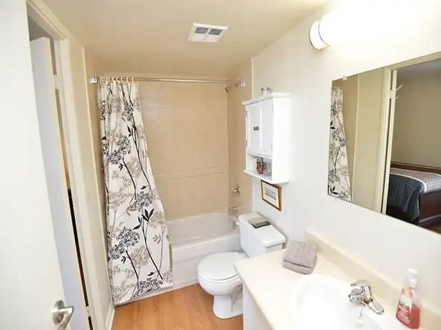 Beautiful 2 bdrm   Den to Rent at Bay Terrace Apartments! - Photo 11