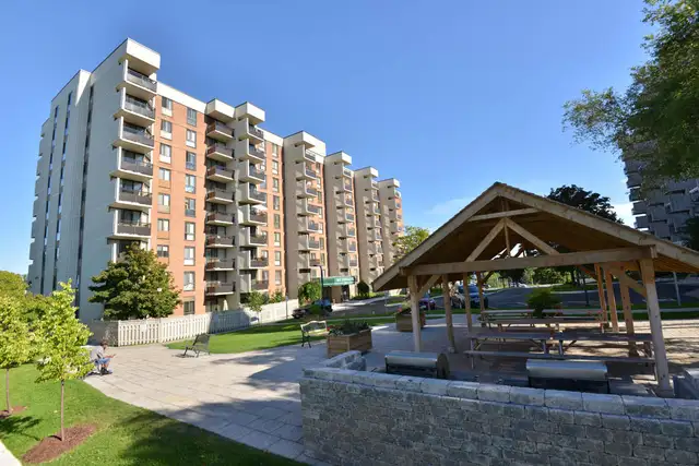 Beautiful 2 bdrm   Den to Rent at Bay Terrace Apartments! - Photo 17